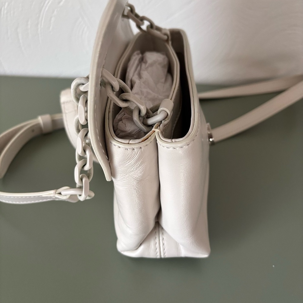 Off-White c/o Virgil Abloh Binder Clip Mini Bag - Picture 6 of 9